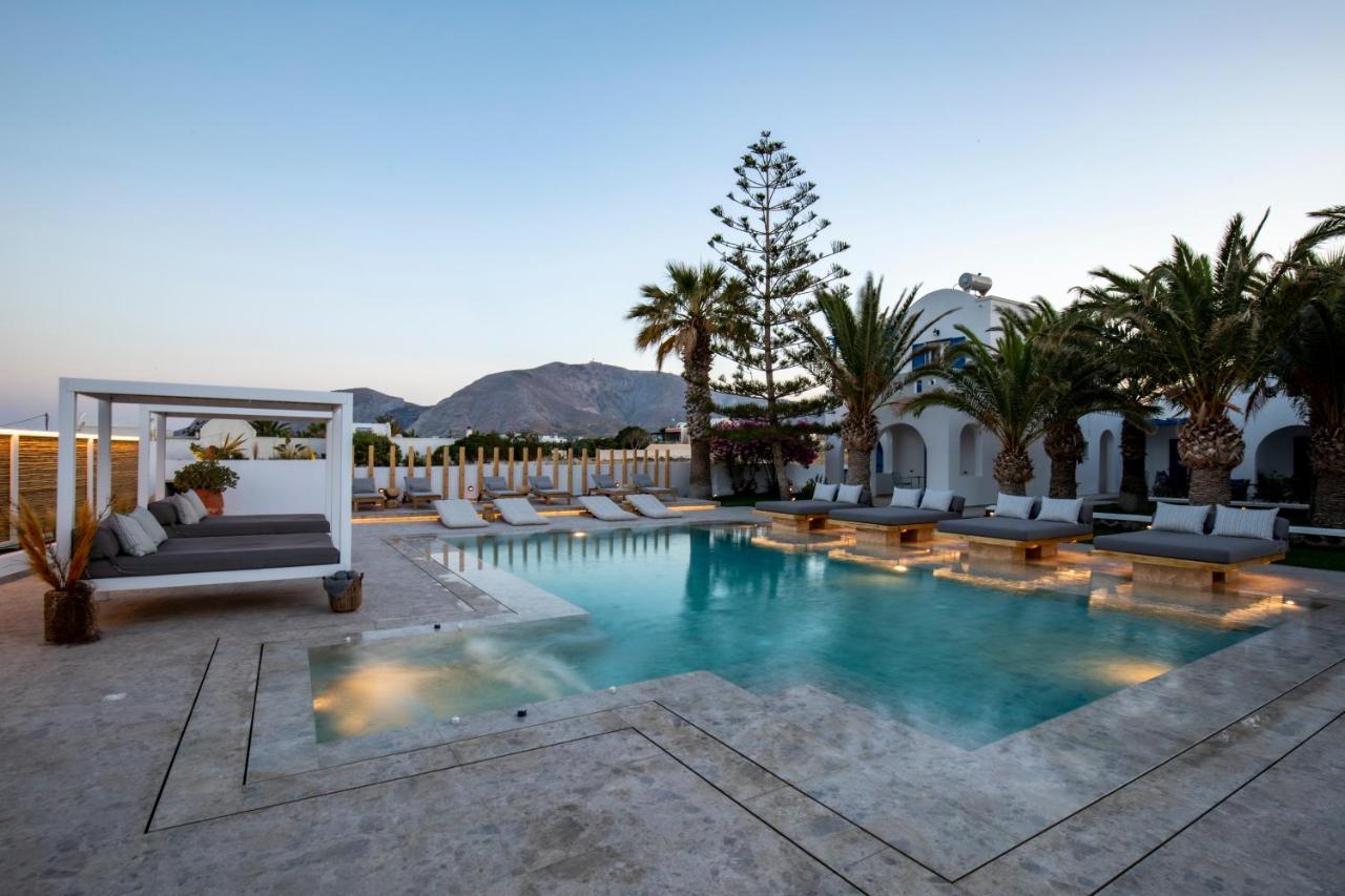 Louis Studios Santorini Kamári Buitenkant foto