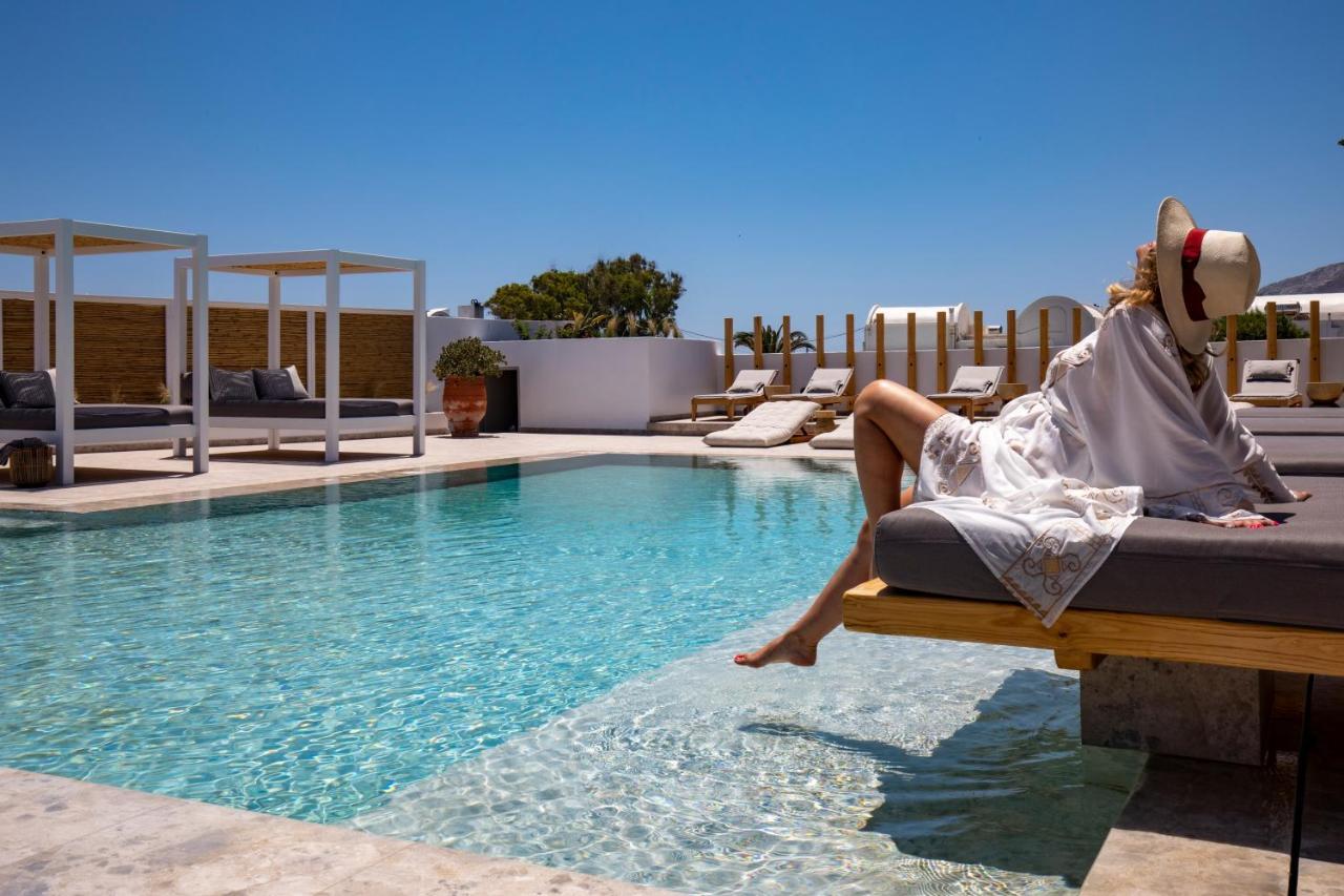 Louis Studios Santorini Kamári Buitenkant foto