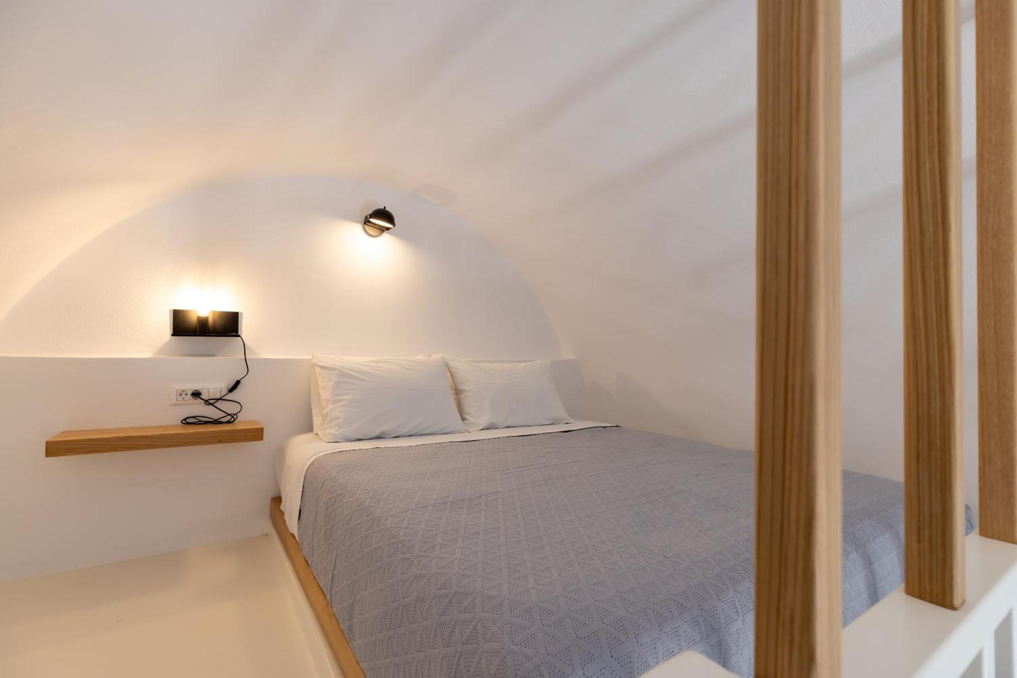 Louis Studios Santorini Kamári Buitenkant foto
