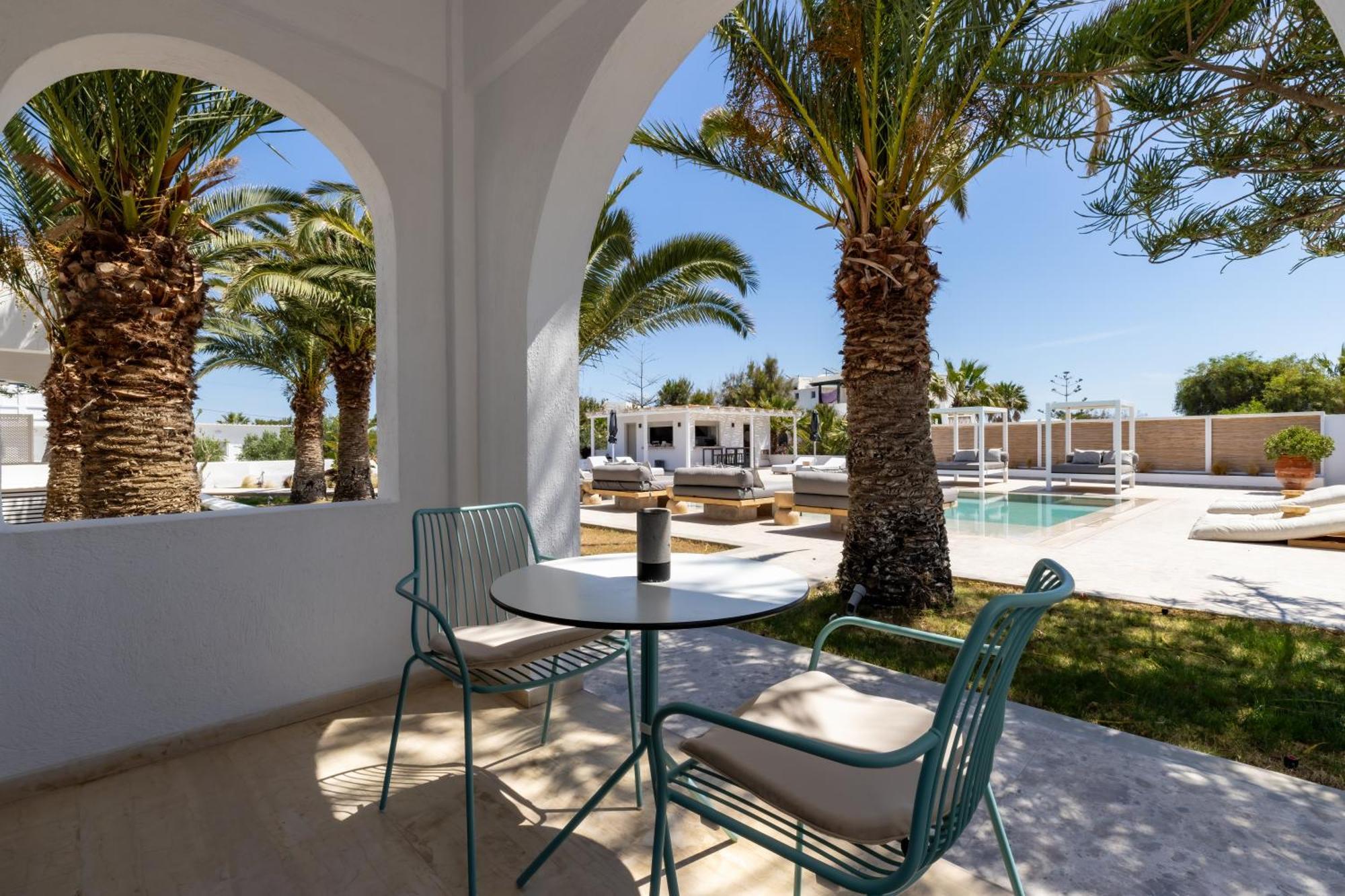 Louis Studios Santorini Kamári Buitenkant foto