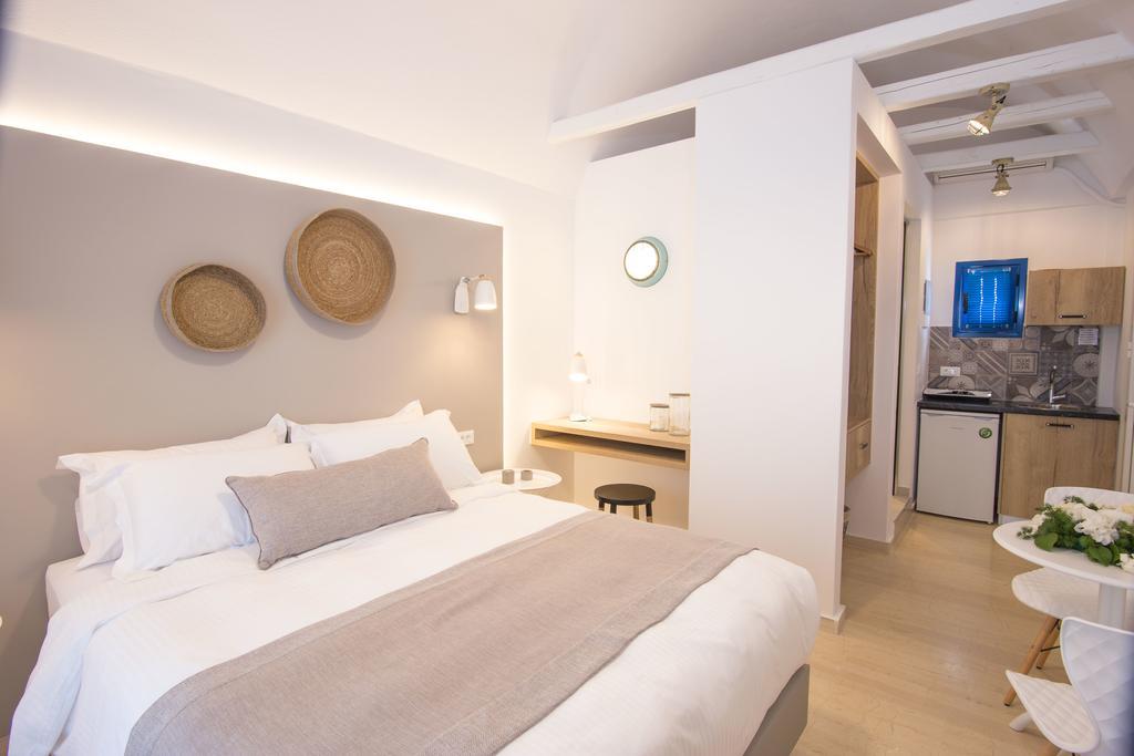 Louis Studios Santorini Kamári Buitenkant foto