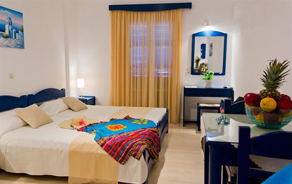 Louis Studios Santorini Kamári Buitenkant foto